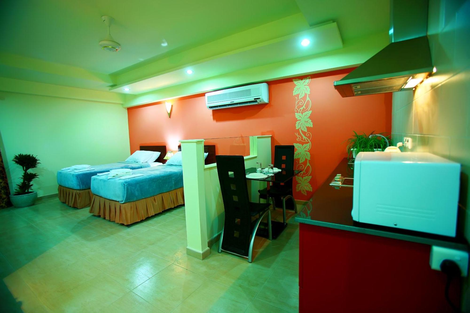 Johny International Hotel Maskat Exterior foto
