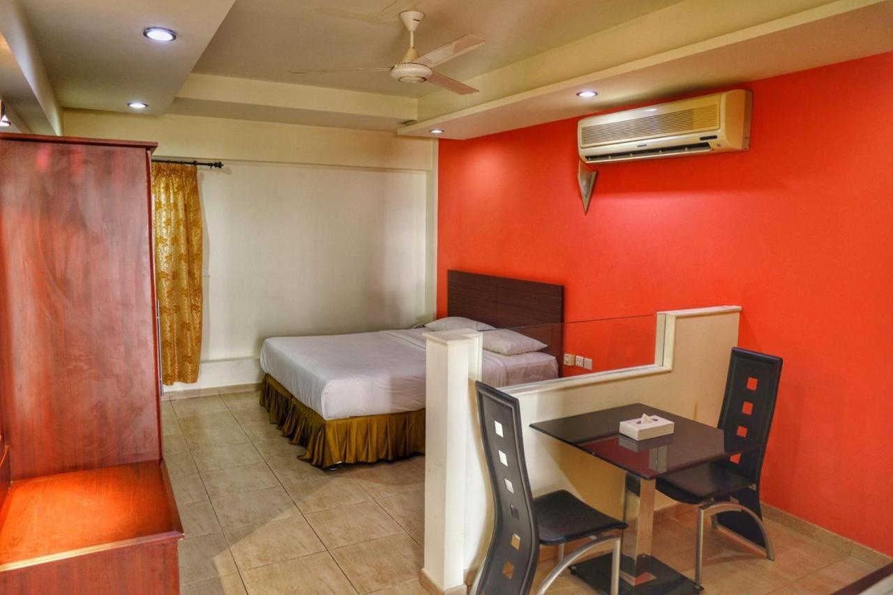 Johny International Hotel Maskat Exterior foto