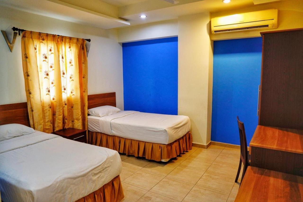 Johny International Hotel Maskat Exterior foto