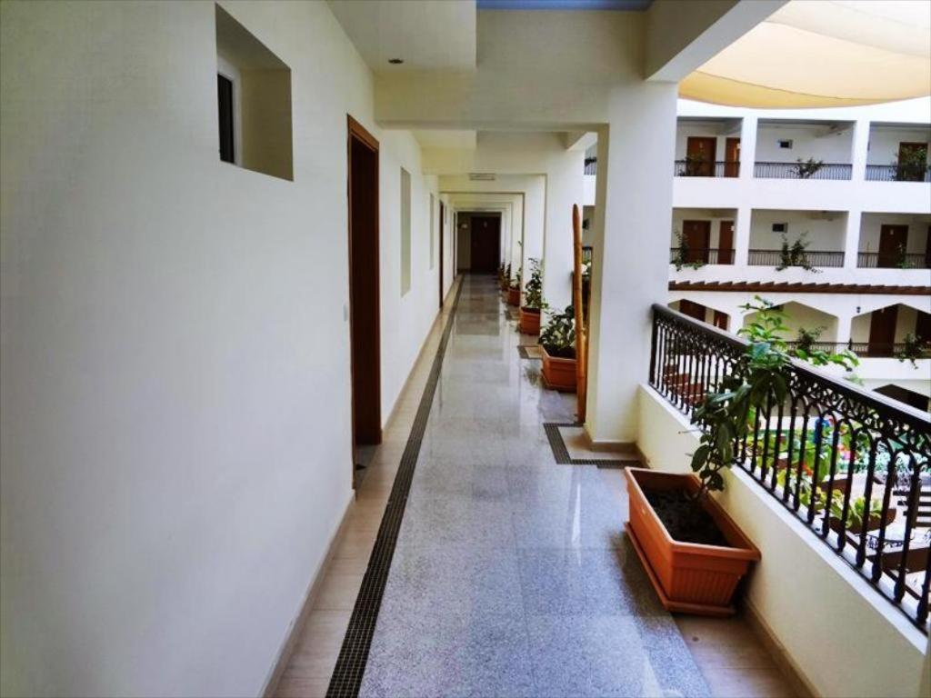 Johny International Hotel Maskat Exterior foto