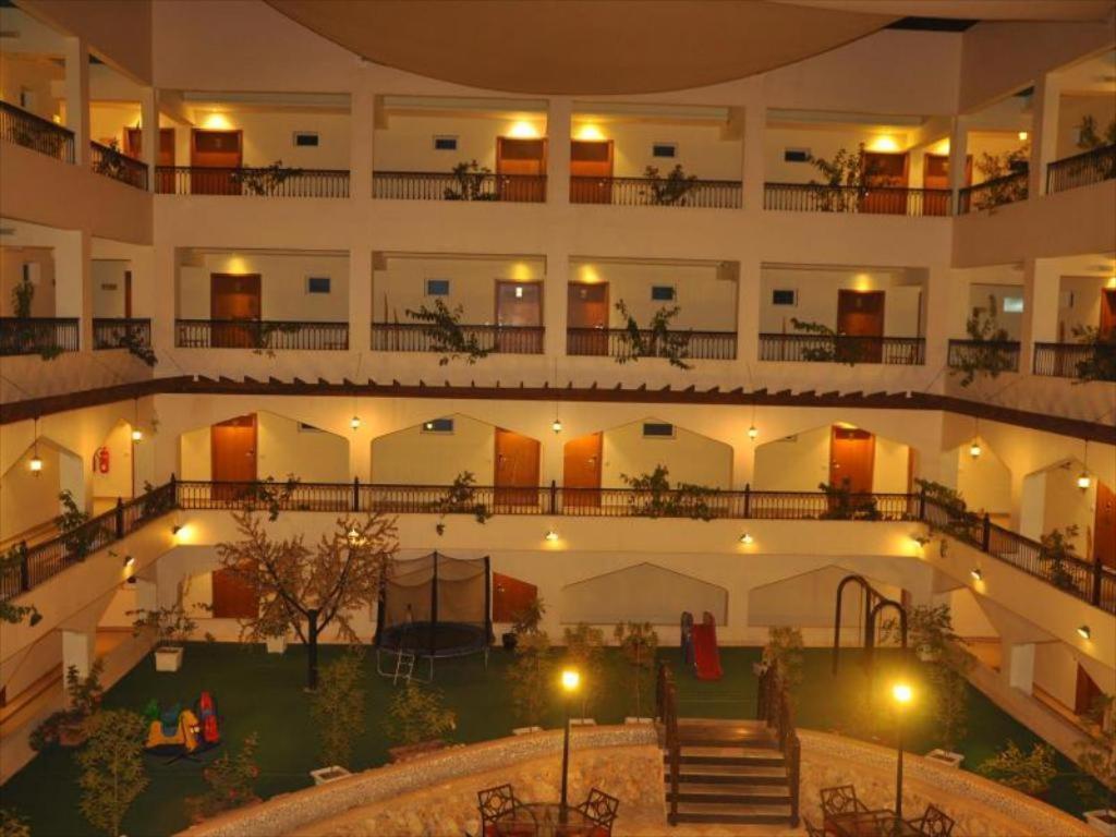Johny International Hotel Maskat Exterior foto